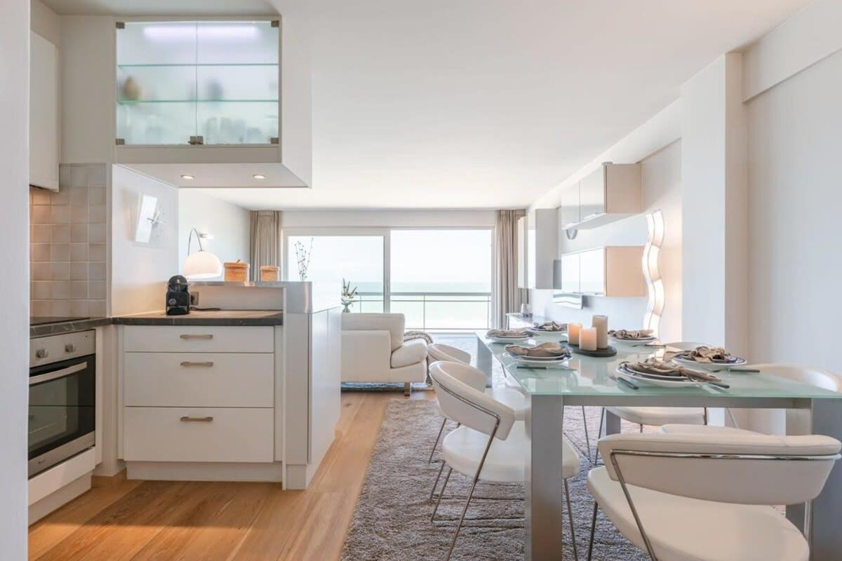Huswell - Apartment With Stunning Sea View In Middelkerke Kültér fotó