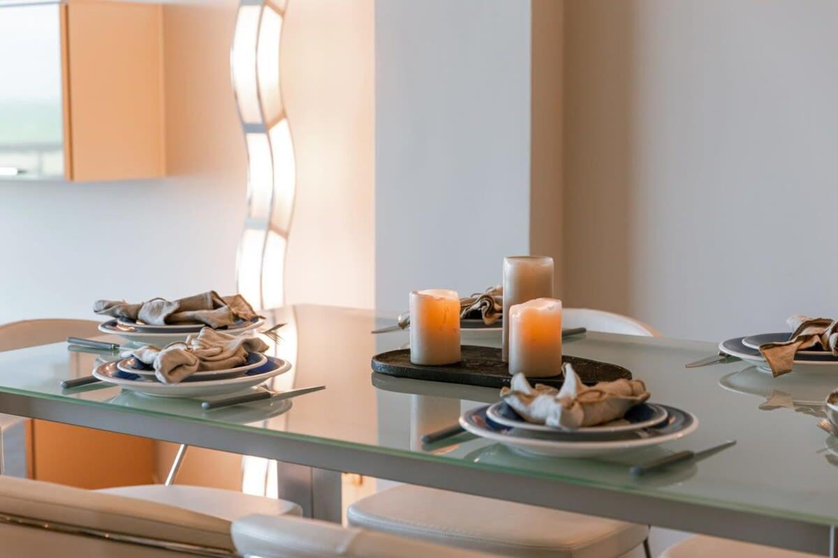 Huswell - Apartment With Stunning Sea View In Middelkerke Kültér fotó